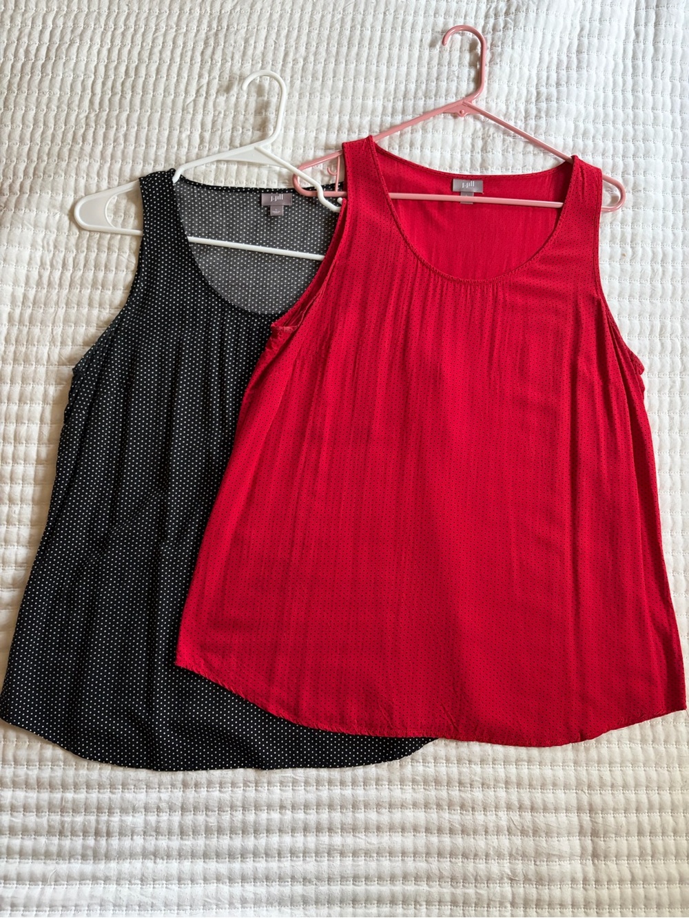 J. Jill Red and Black Scoop Neck Sleeveless Tops